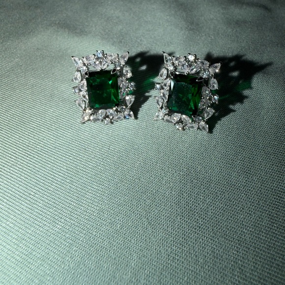 Jewelry - Emerald Green Square Halo Stud Earrings by